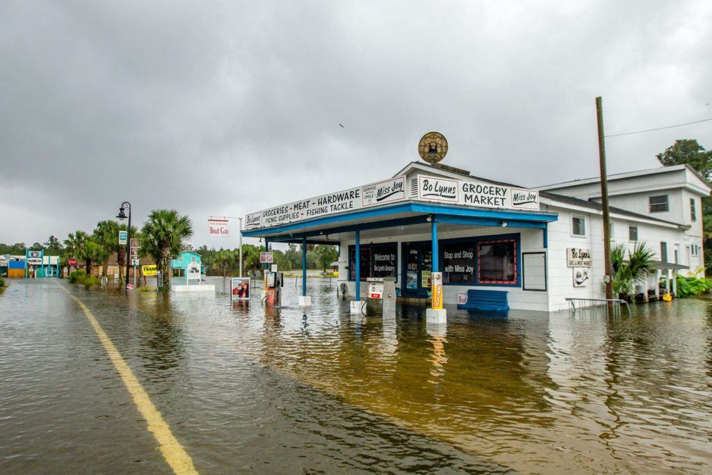 l'ouragan Michael a submergé un quartier d'affaires à St. Marks, en Floride