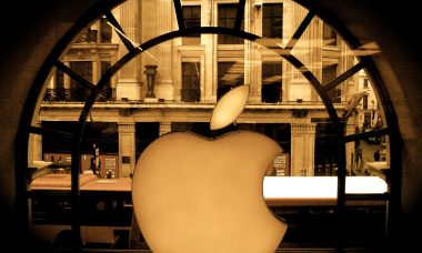 Apple_store_regent_street_london_-_Flickr_-_jonrawlinson